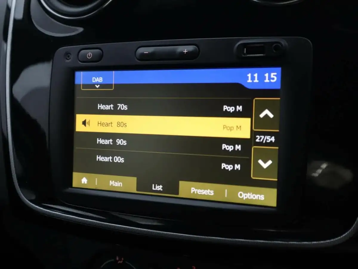 2020-dacia-sandero-stepway-09-tce-techroad-big-10