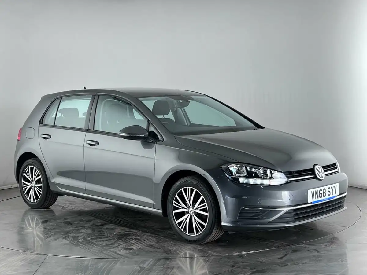 2018-volkswagen-golf-16tdi-se-nav-hatchback-5d-dsg-big-0