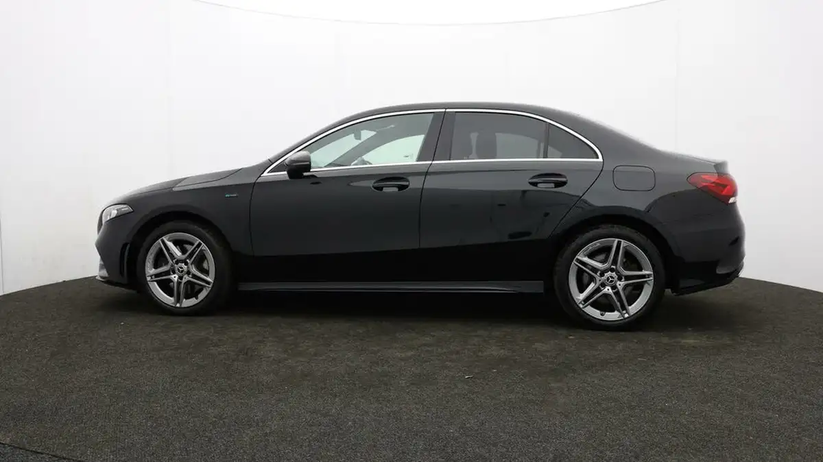 2021-mercedes-benz-a-class-13-a250e-amg-line-executive-saloon-4d-big-61