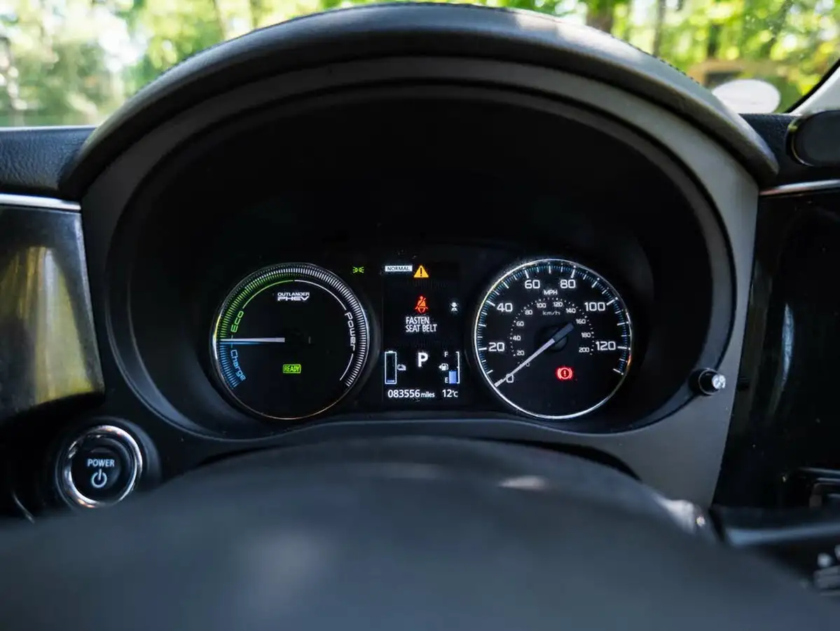 2017-mitsubishi-outlander-20-4hs-phev-5st-big-18