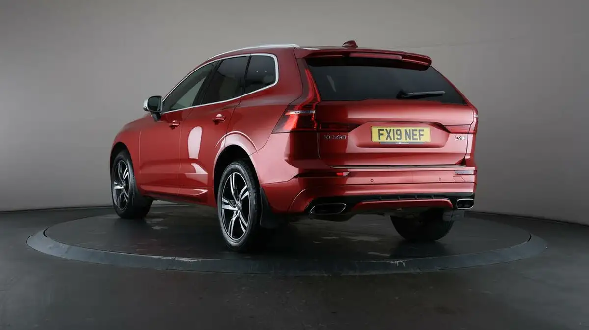 2019-volvo-xc60-20td-d4-r-design-4x4-ss-geartronic-big-60