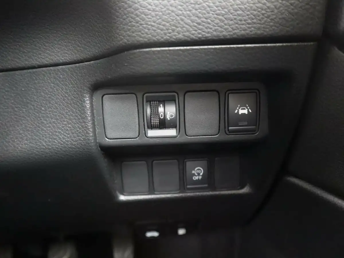 2021-nissan-qashqai-13-dig-t-n-connecta-140ps-big-23