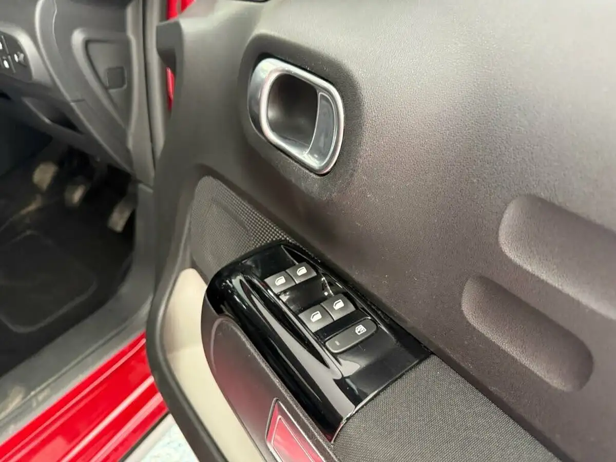 2017-citroen-c3-12-puretech-flair-82ps-big-25