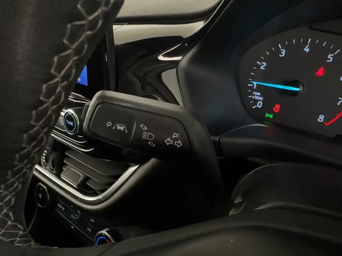 2020-ford-fiesta-10t-titanium-95ps-big-23
