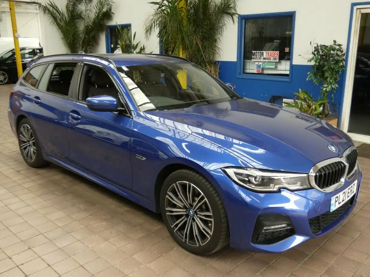 2021-bmw-3-series-20-330e-m-sport-touring-5d-big-21
