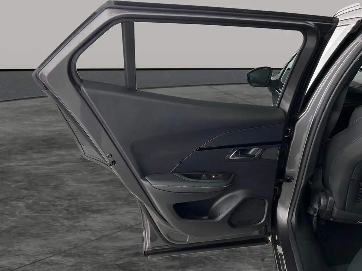 2022-peugeot-2008-suv-12-puretech-gt-big-19