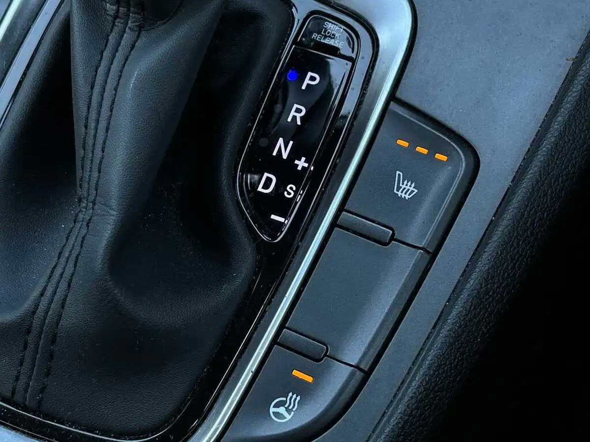 2022-hyundai-kona-16-gdi-premium-big-25