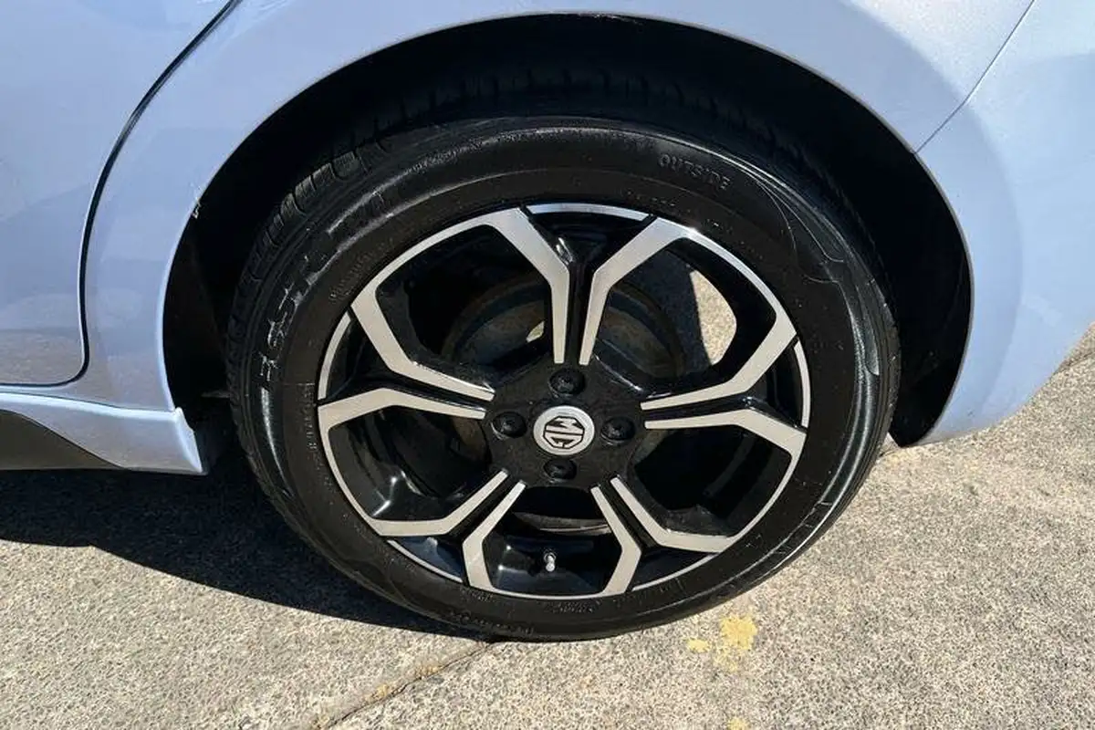 2024-mg-mg3-15-vti-tech-exclusive-nav-big-8