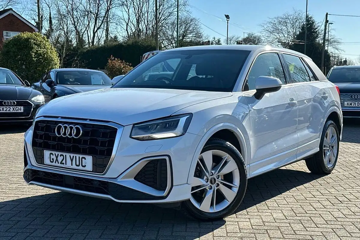 2021-audi-q2-15-35-tfsi-s-line-big-16