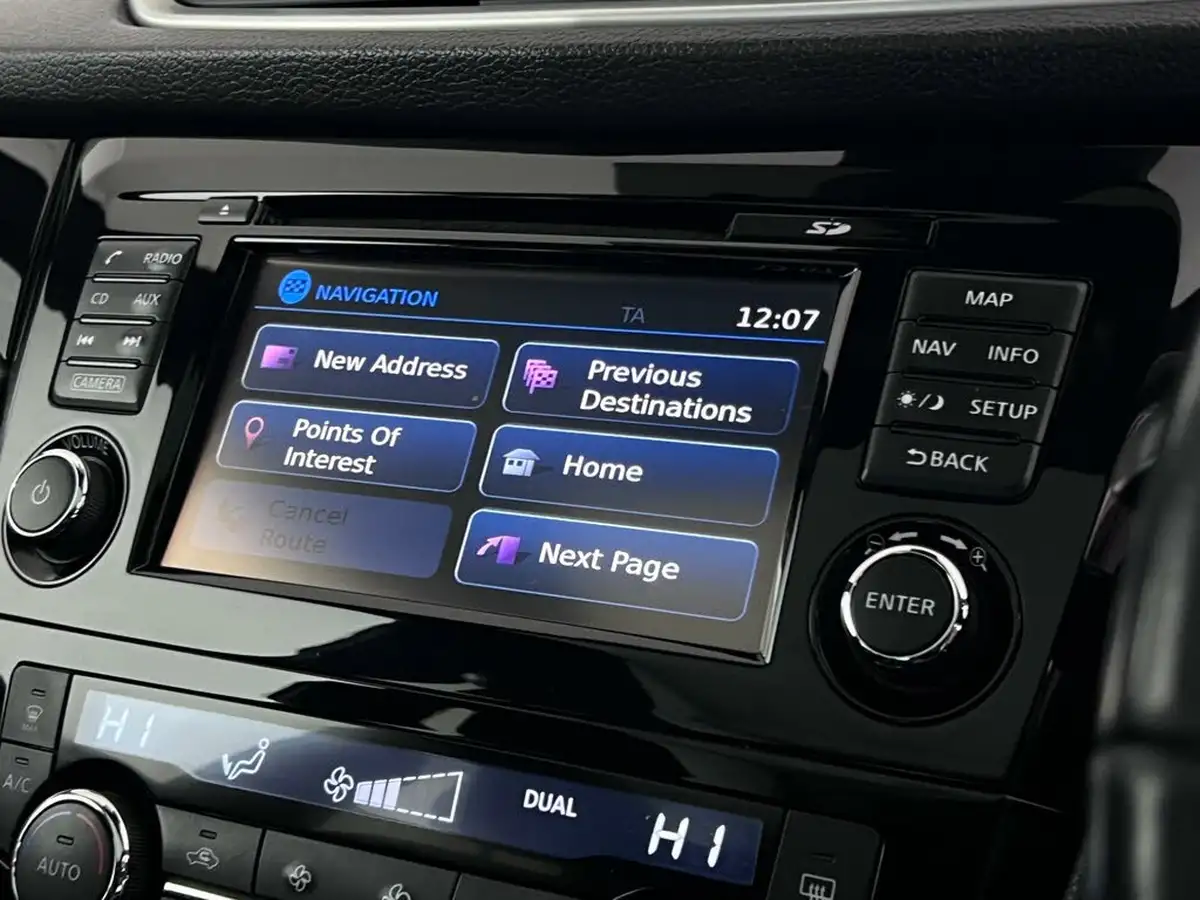 2016-nissan-qashqai-12-dig-t-n-vision-18in-big-22