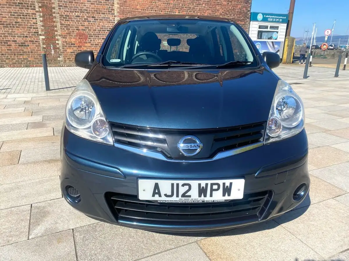 2012-nissan-note-14-visia-big-4