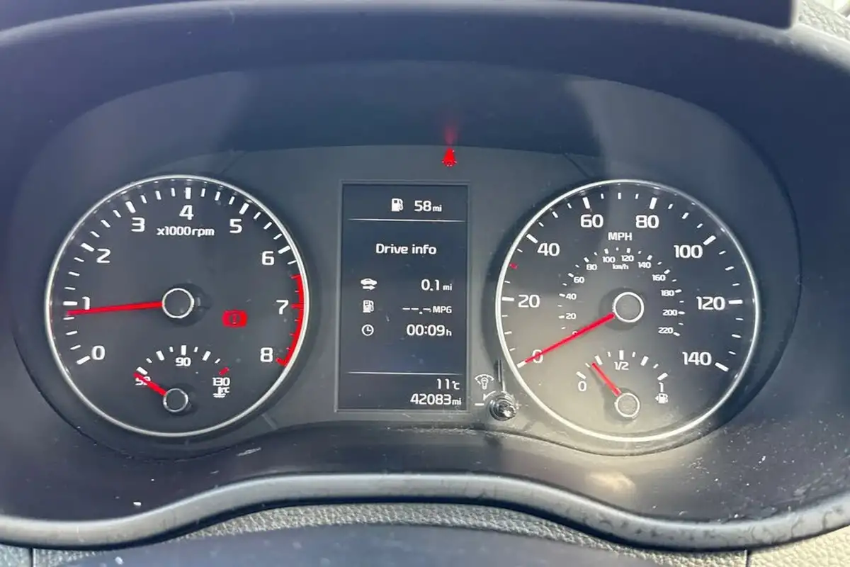 2021-kia-picanto-10-2-big-50
