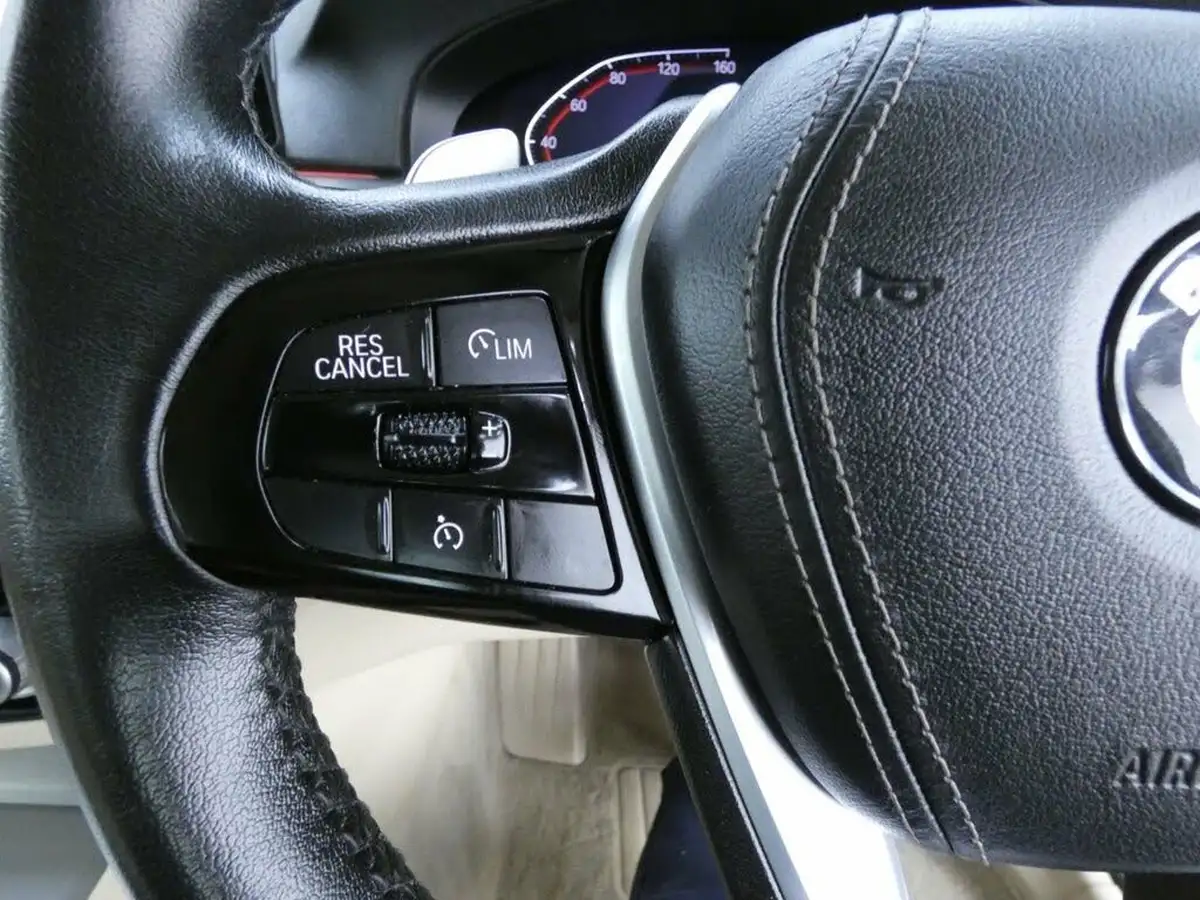 2020-bmw-5-series-big-16