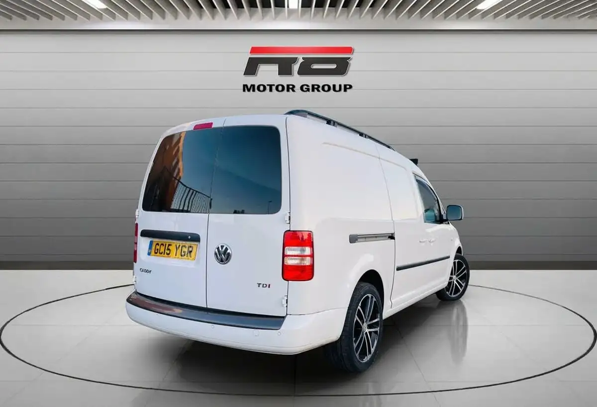 2015-volkswagen-caddy-maxi-16tdi-c20-maxi-highline-dsg-big-10