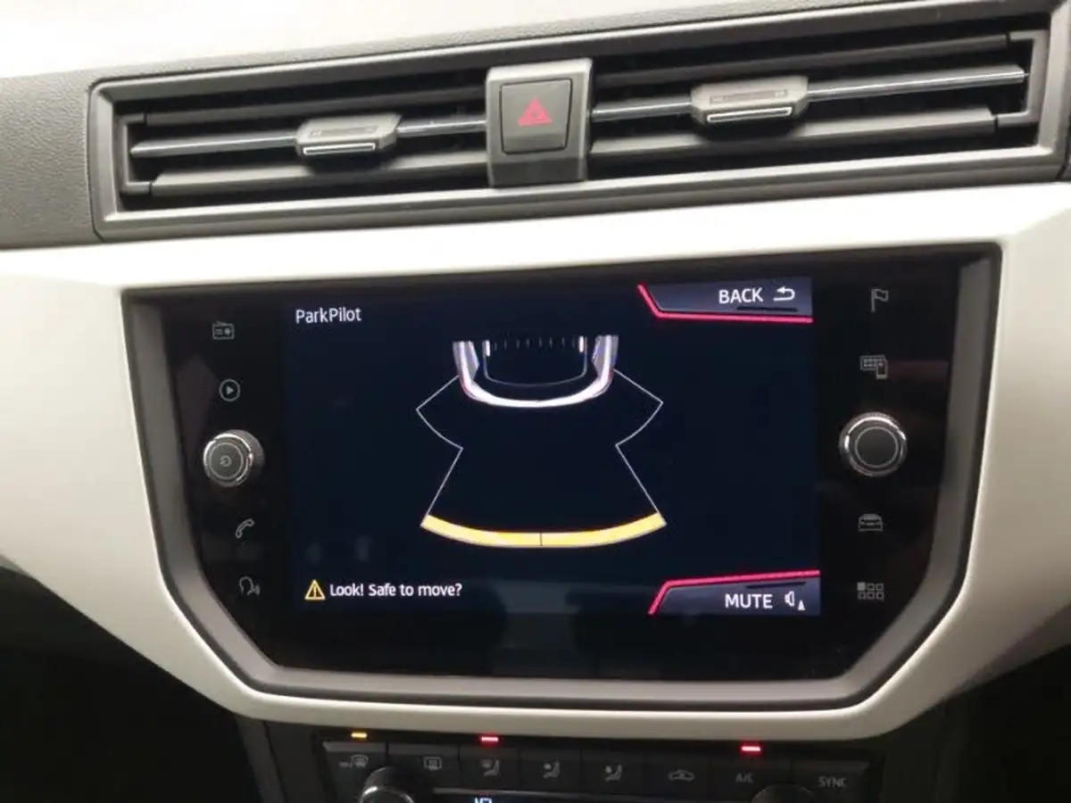 2019-seat-arona-10-tsi-xcellence-ss-big-13