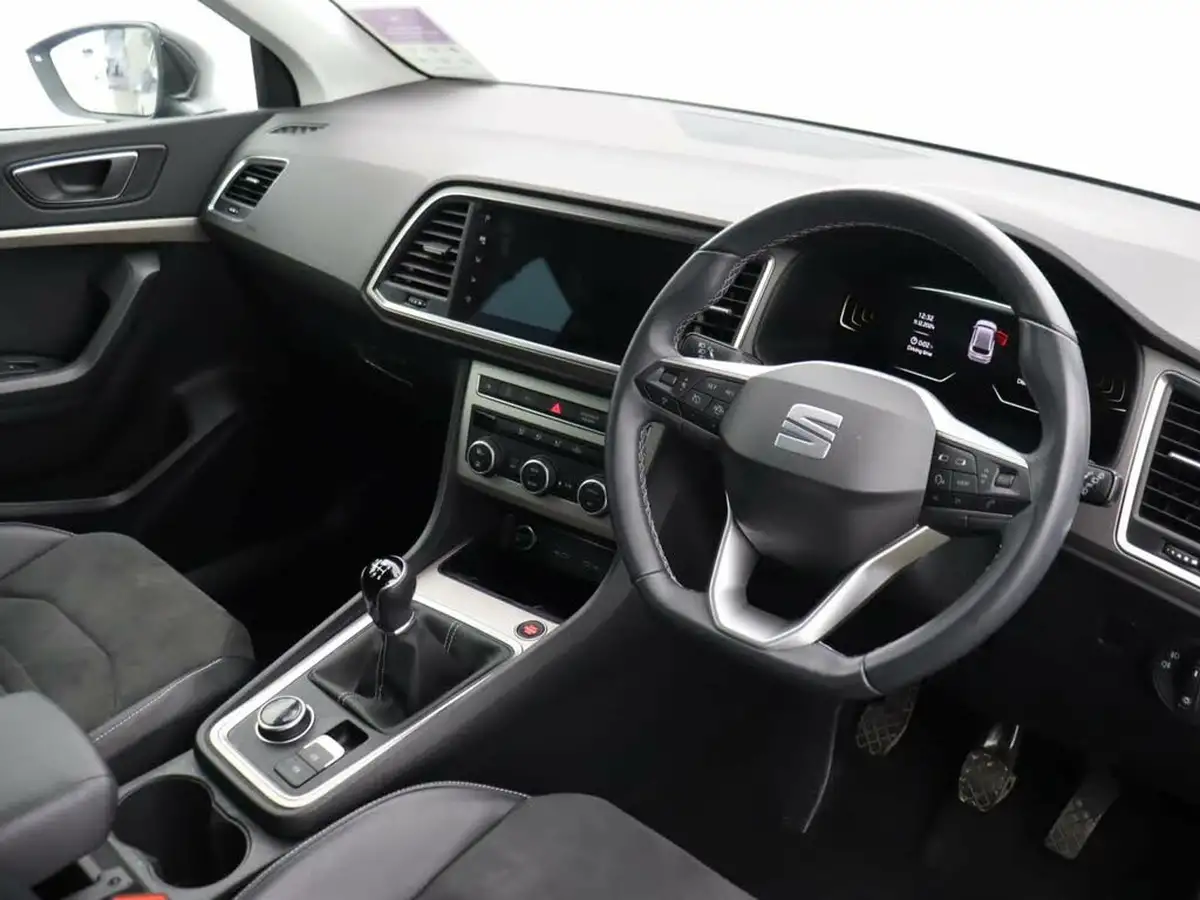 2024-seat-ateca-15-ecotsi-xperience-big-10