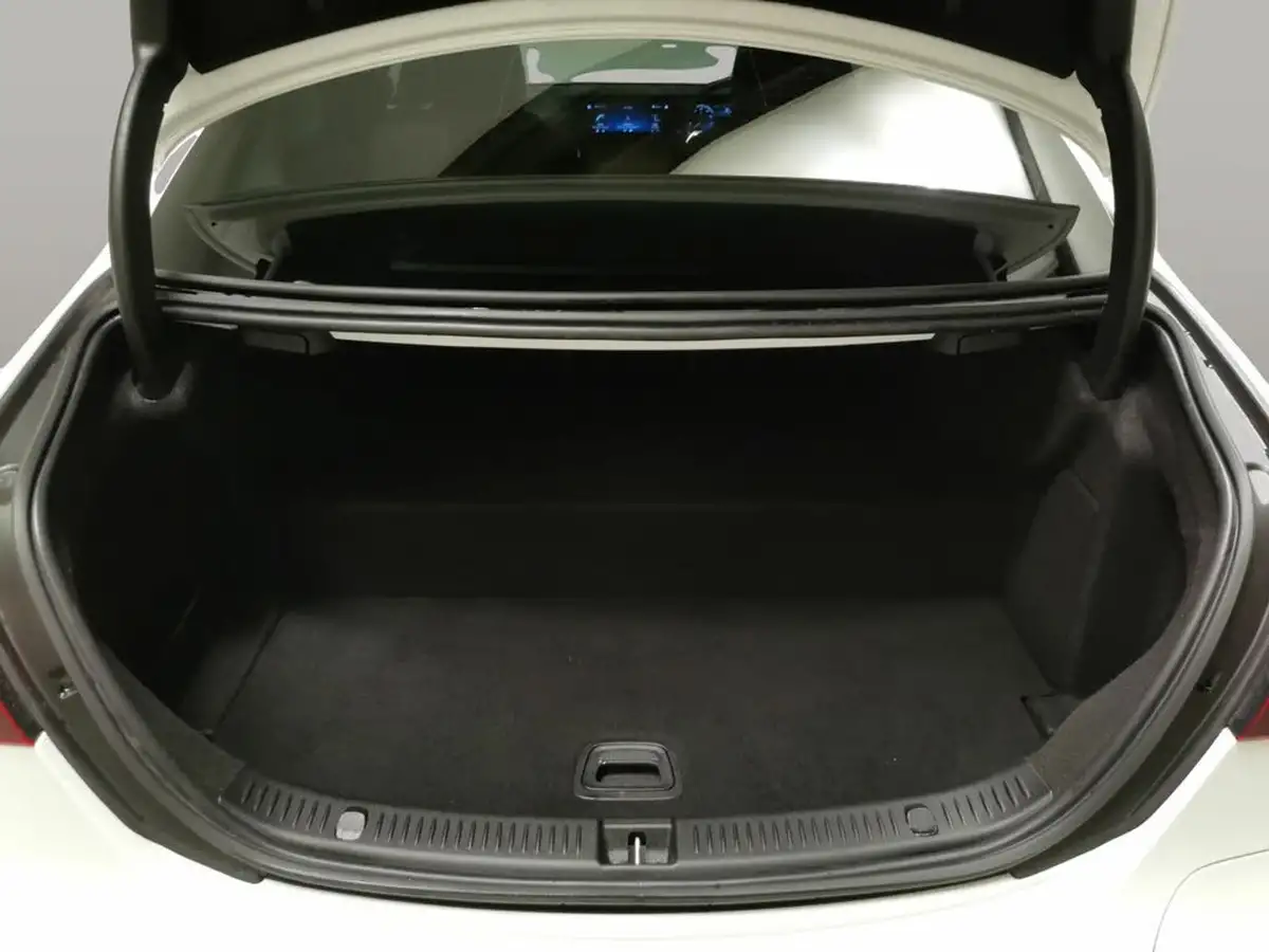 2021-mercedes-benz-e-class-20-e300e-amg-line-edition-eq-power-big-34
