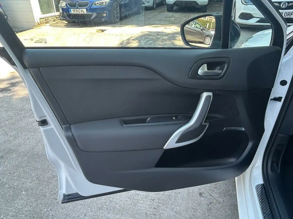 2016-ds-ds-4-12-puretech-crossback-big-23