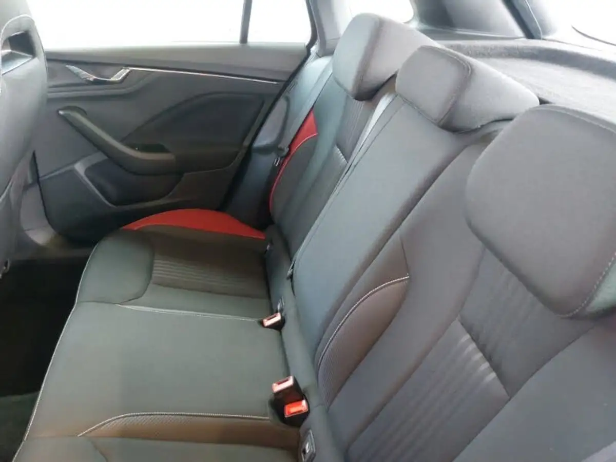 2020-skoda-kamiq-15-tsi-monte-carlo-dsg-big-5