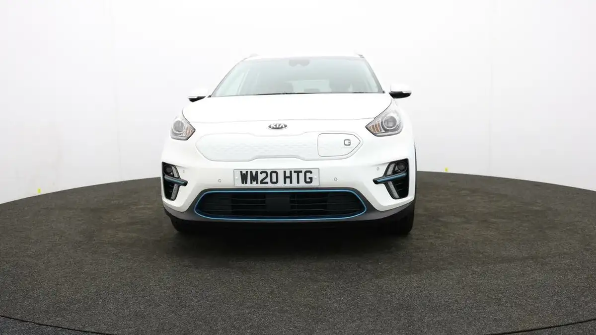 2020-kia-e-niro-ev-first-edition-big-53