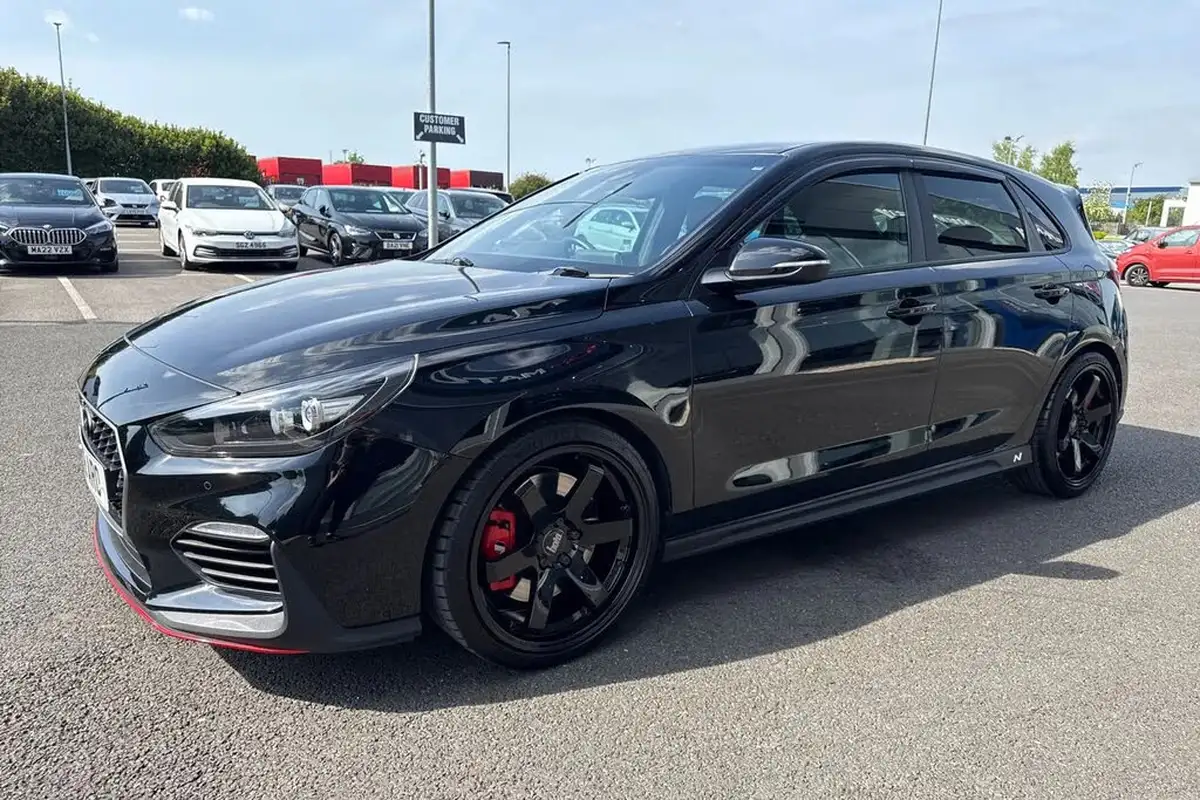 2018-hyundai-i30-n-20-t-gdi-n-performance-big-26