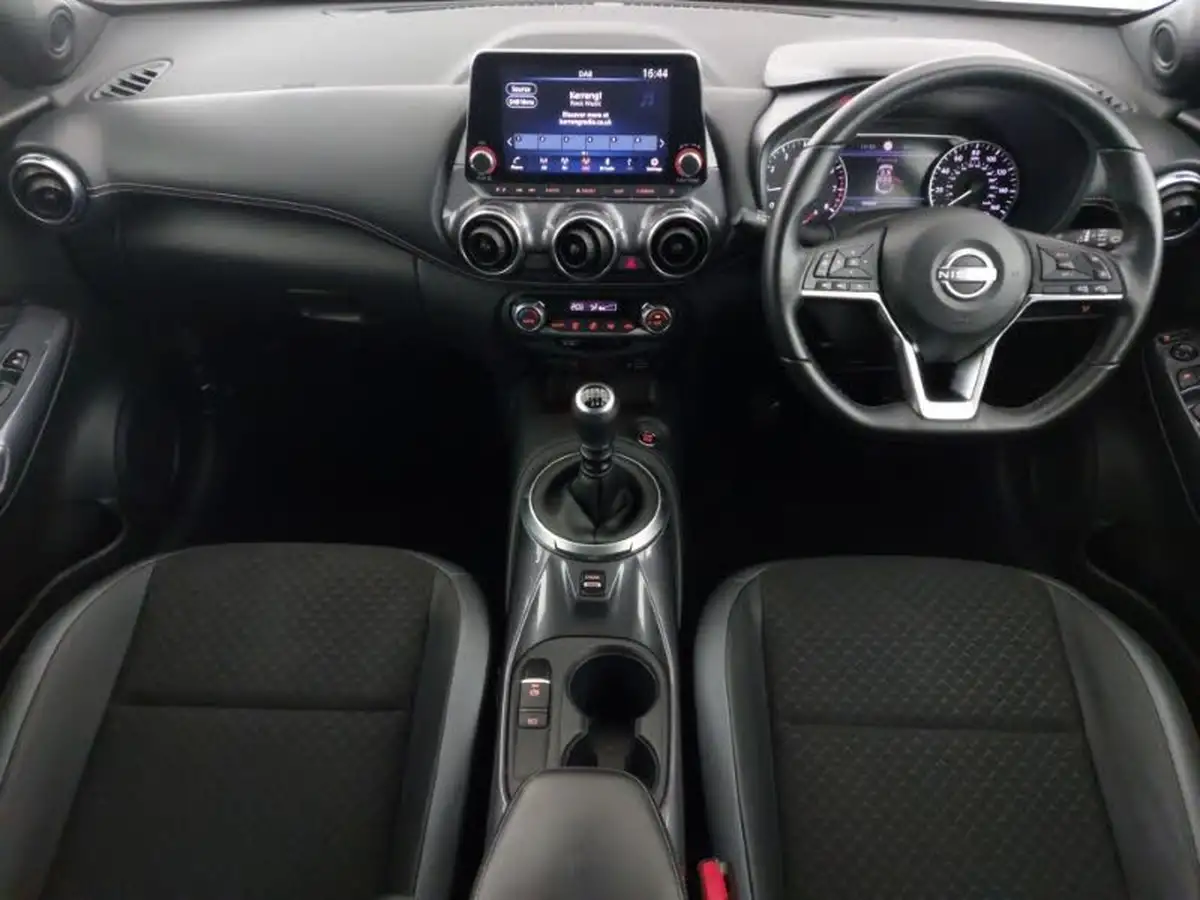 2023-nissan-juke-10-dig-t-n-connecta-big-2