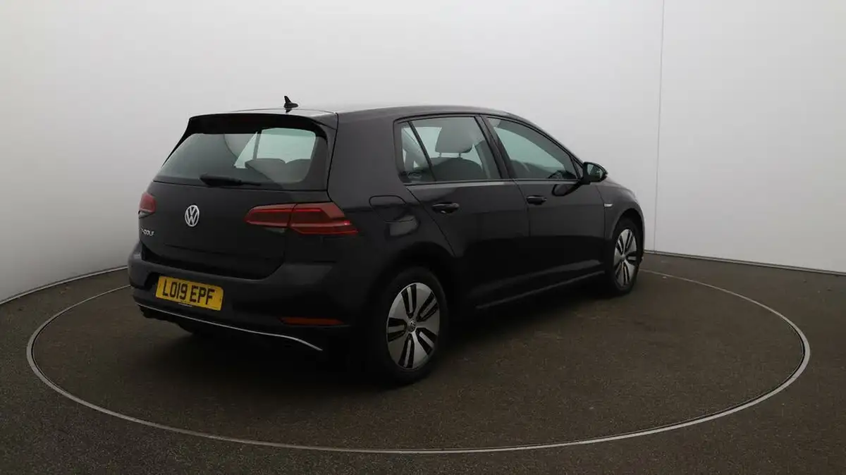2019-volkswagen-golf-e-e-golf-big-7