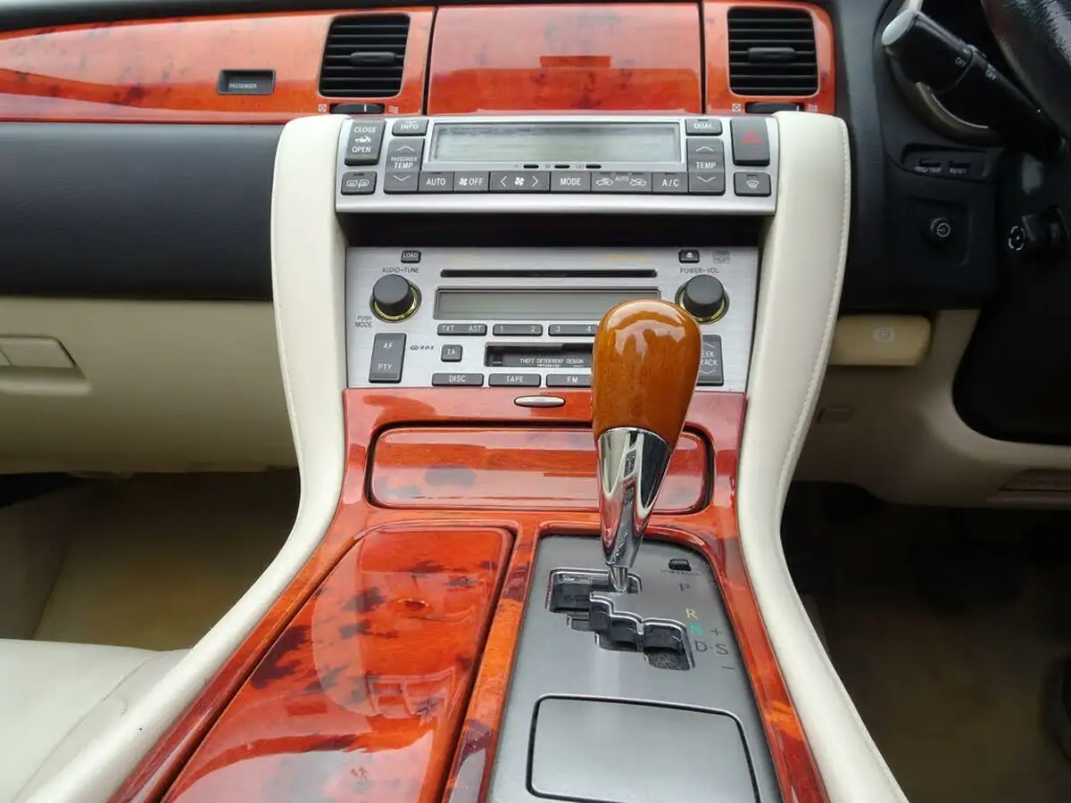 2006-lexus-sc-430-43-big-39
