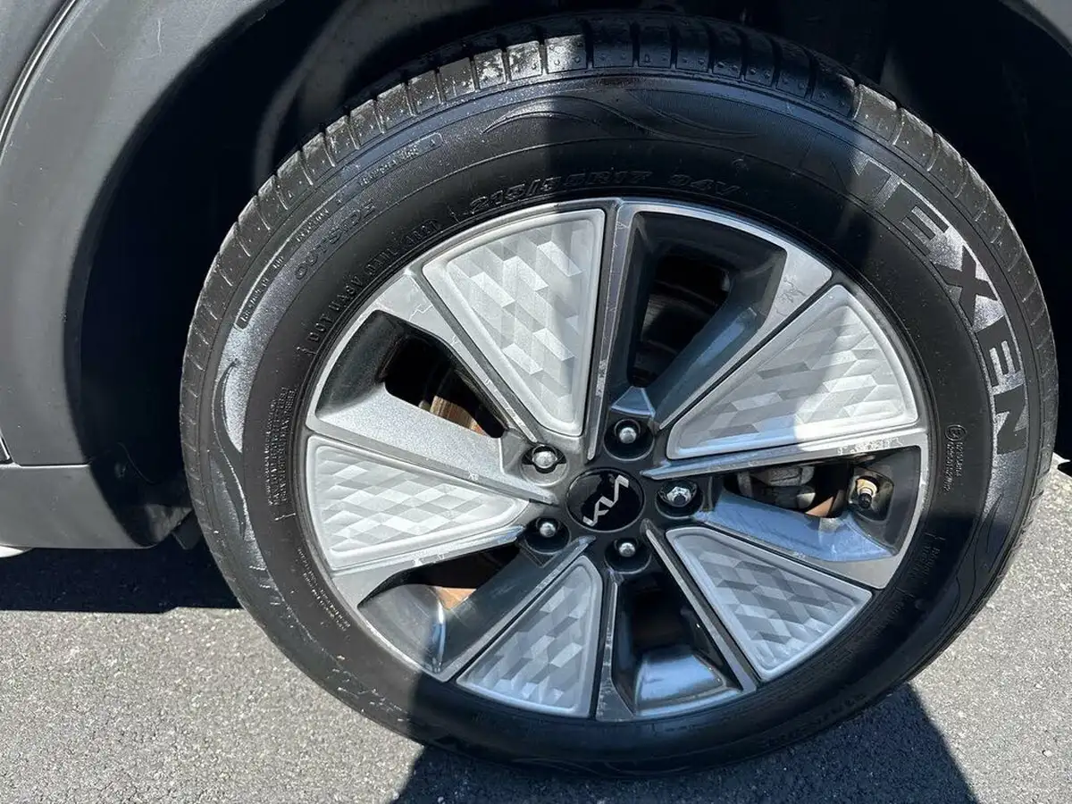 2022-kia-soul-ev-maxx-big-24