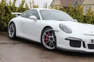 2014-porsche-911-38-gt3-small-19