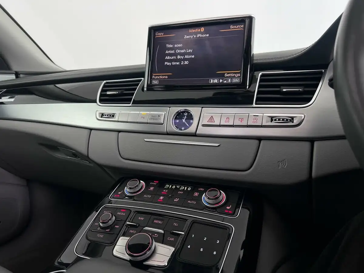 2016-audi-a8-30tdi-quattro-se-executive-big-46