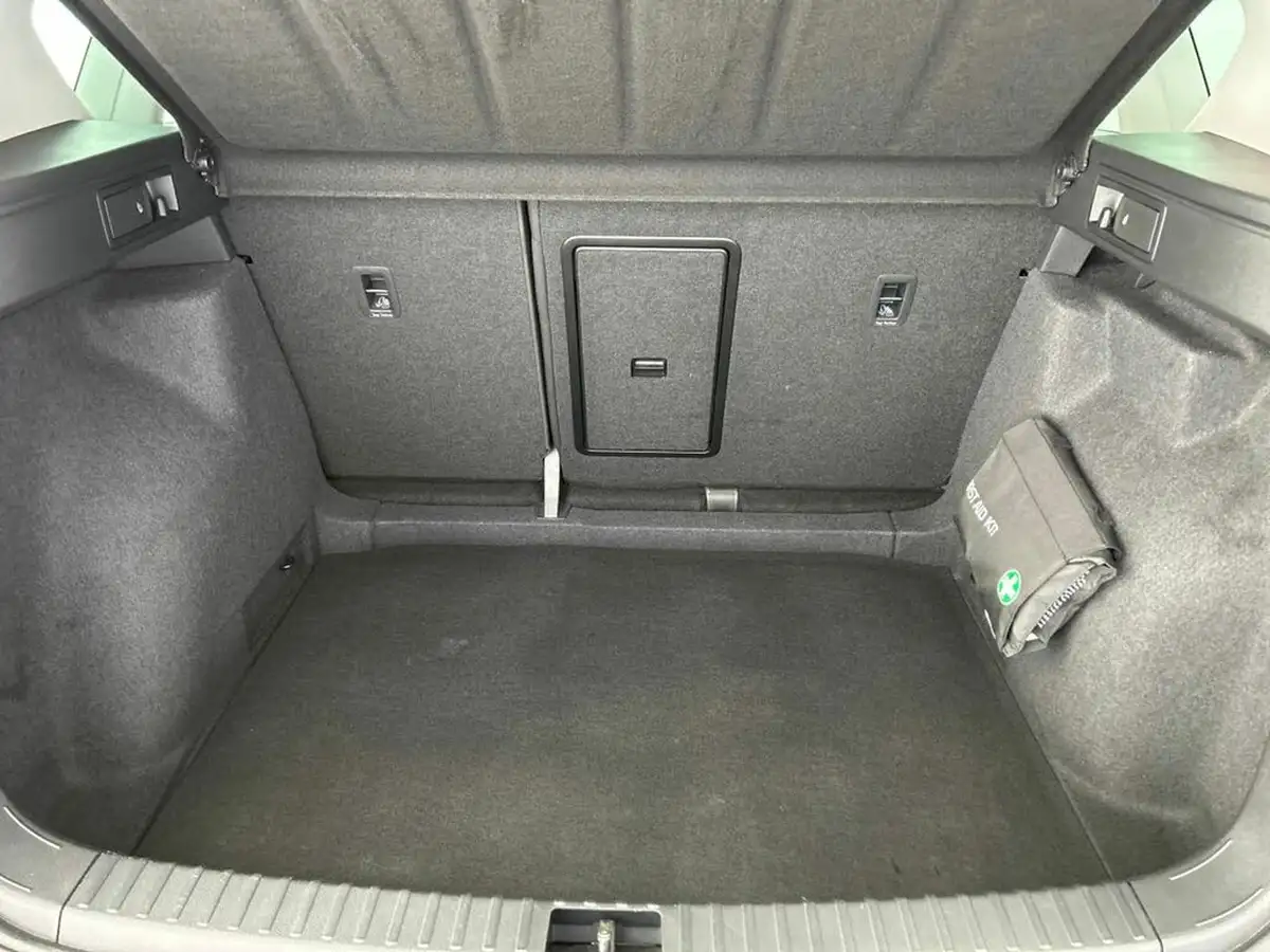 2022-seat-ateca-20tdi-xperience-lux-150ps-suv-big-30