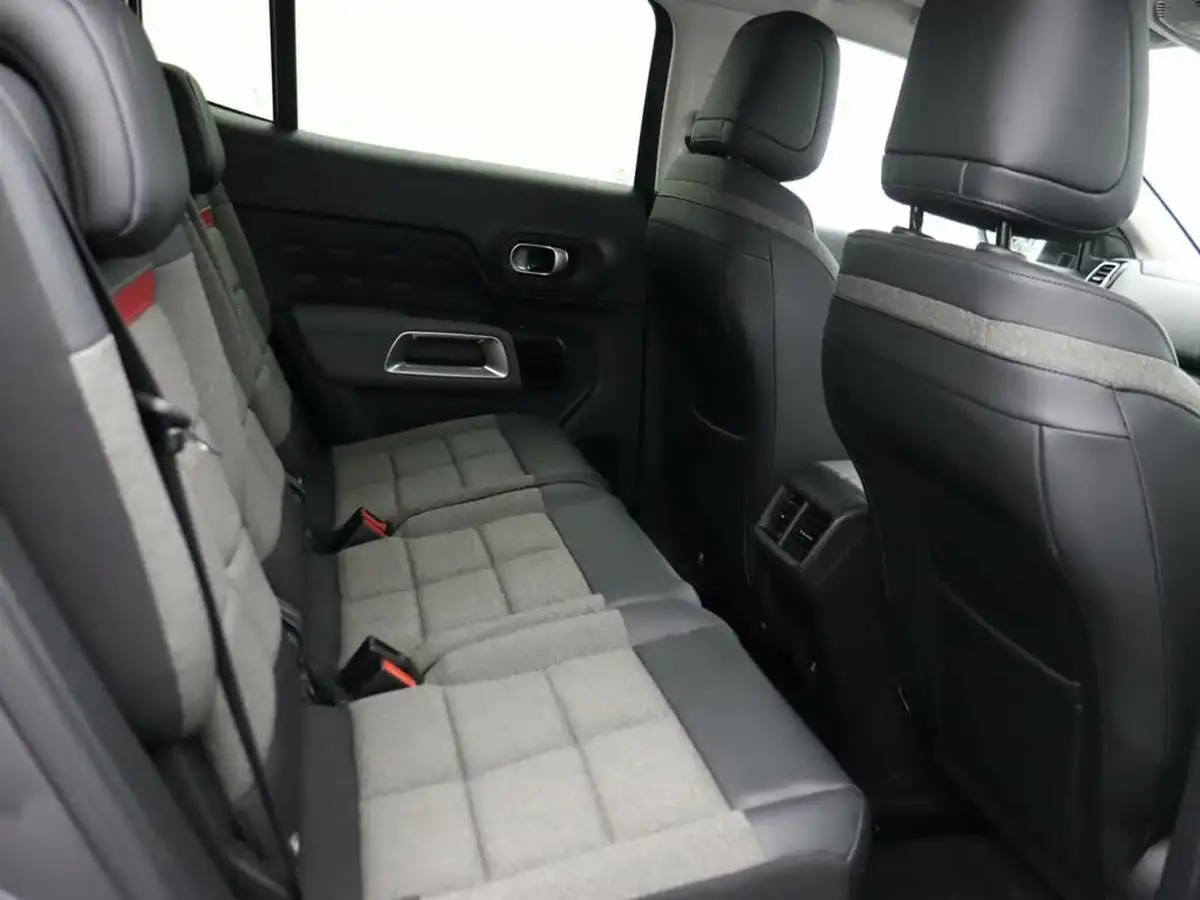 2021-citroen-c5-aircross-12-puretech-shine-big-32