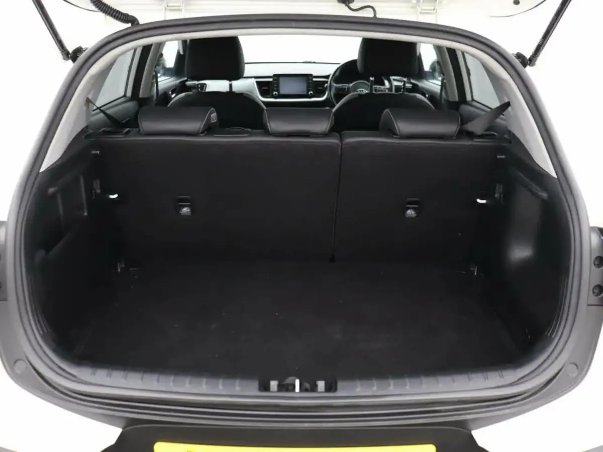 2019-kia-stonic-10-t-gdi-4-big-16