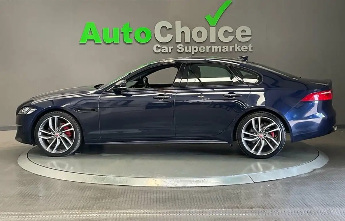 2017-jaguar-xf-30td-saloon-4d-big-10