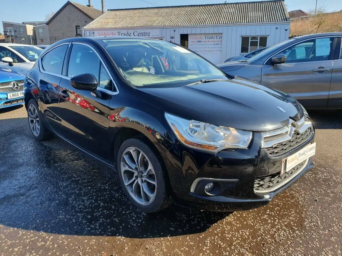 2014-citroen-ds4-16e-hdi-dstyle-airdream-big-0