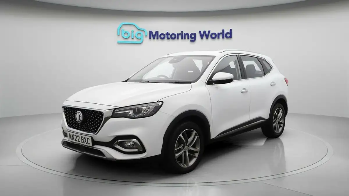 2022-mg-hs-15t-gdi-exclusive-162ps-dct-big-3