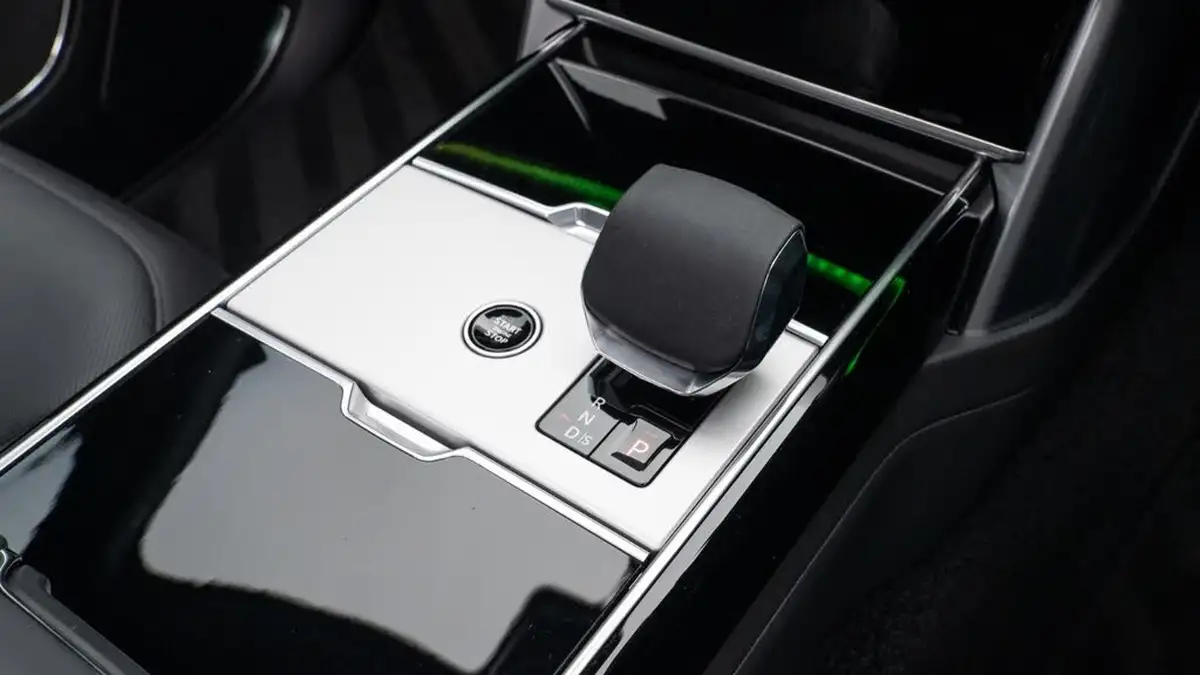 2024-land-rover-range-rover-30-d350-se-big-24
