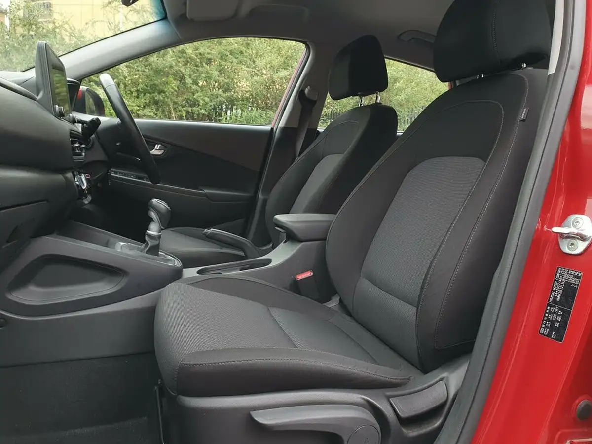 2022-hyundai-kona-10-t-gdi-se-connect-big-7