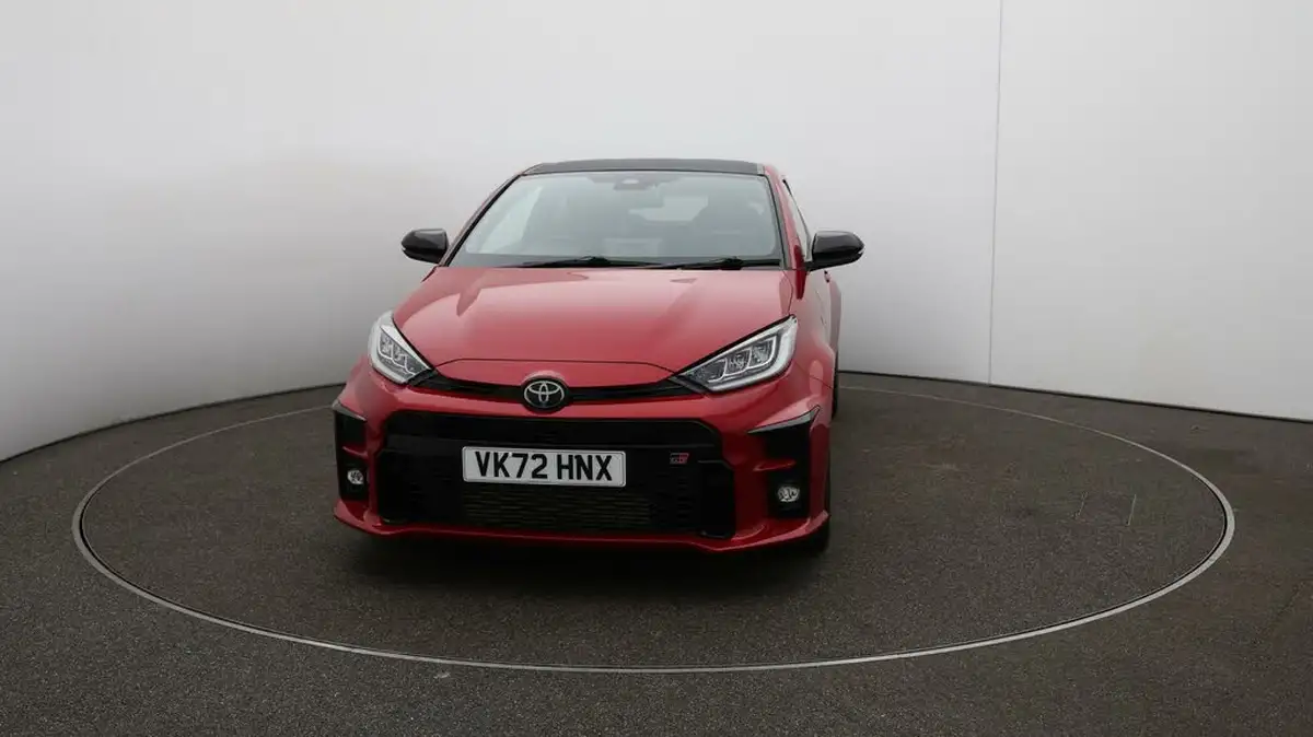 2022-toyota-yaris-16-gr-circuit-pack-big-33