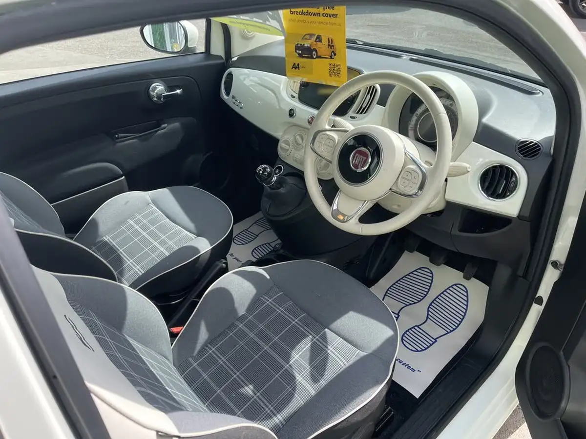 2019-fiat-500-12-lounge-big-5
