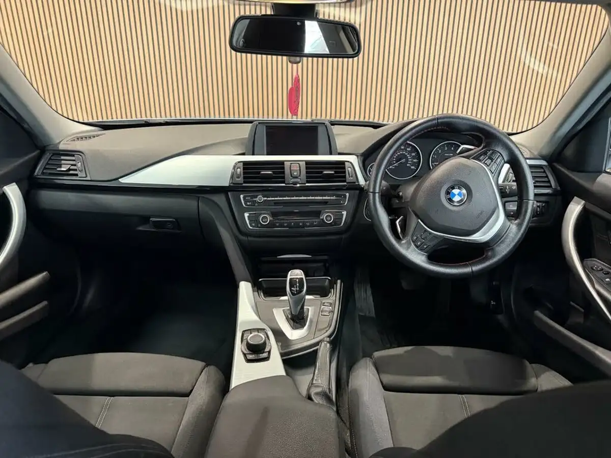 2014-bmw-3-series-20-320i-xdrive-sport-ss-saloon-4d-auto-big-14