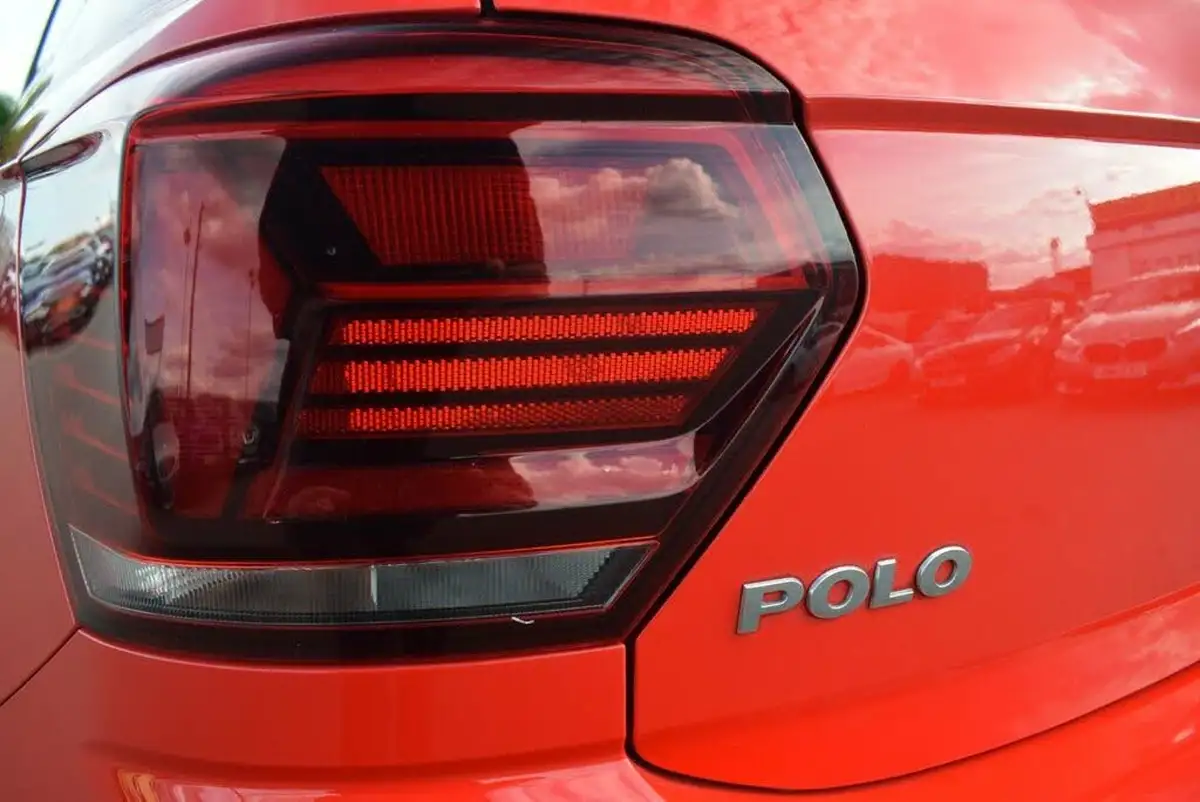 2020-volkswagen-polo-10-beats-80ps-big-15