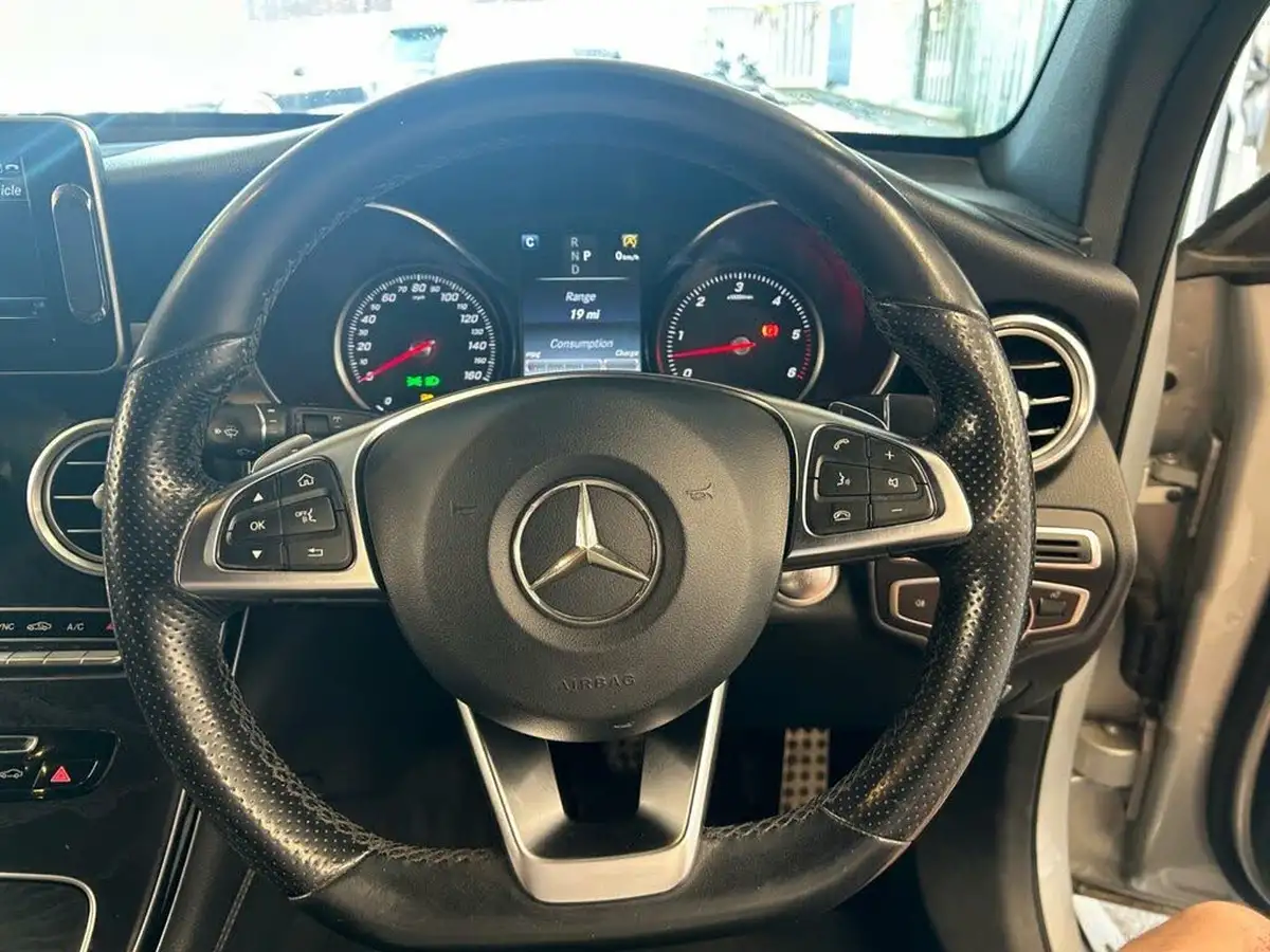 2015-mercedes-benz-glc-class-21d-glc250d-amg-line-ss-big-22