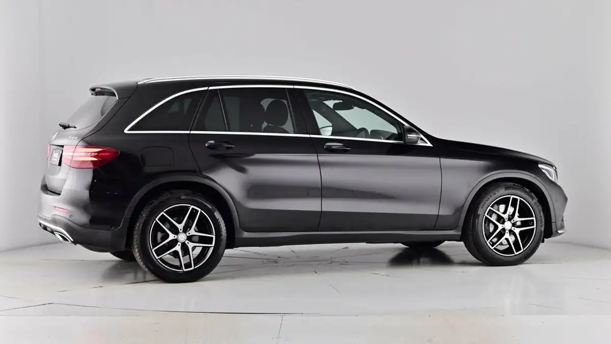 2016-mercedes-benz-glc-class-21d-glc220d-amg-line-ss-station-wagon-auto-big-78