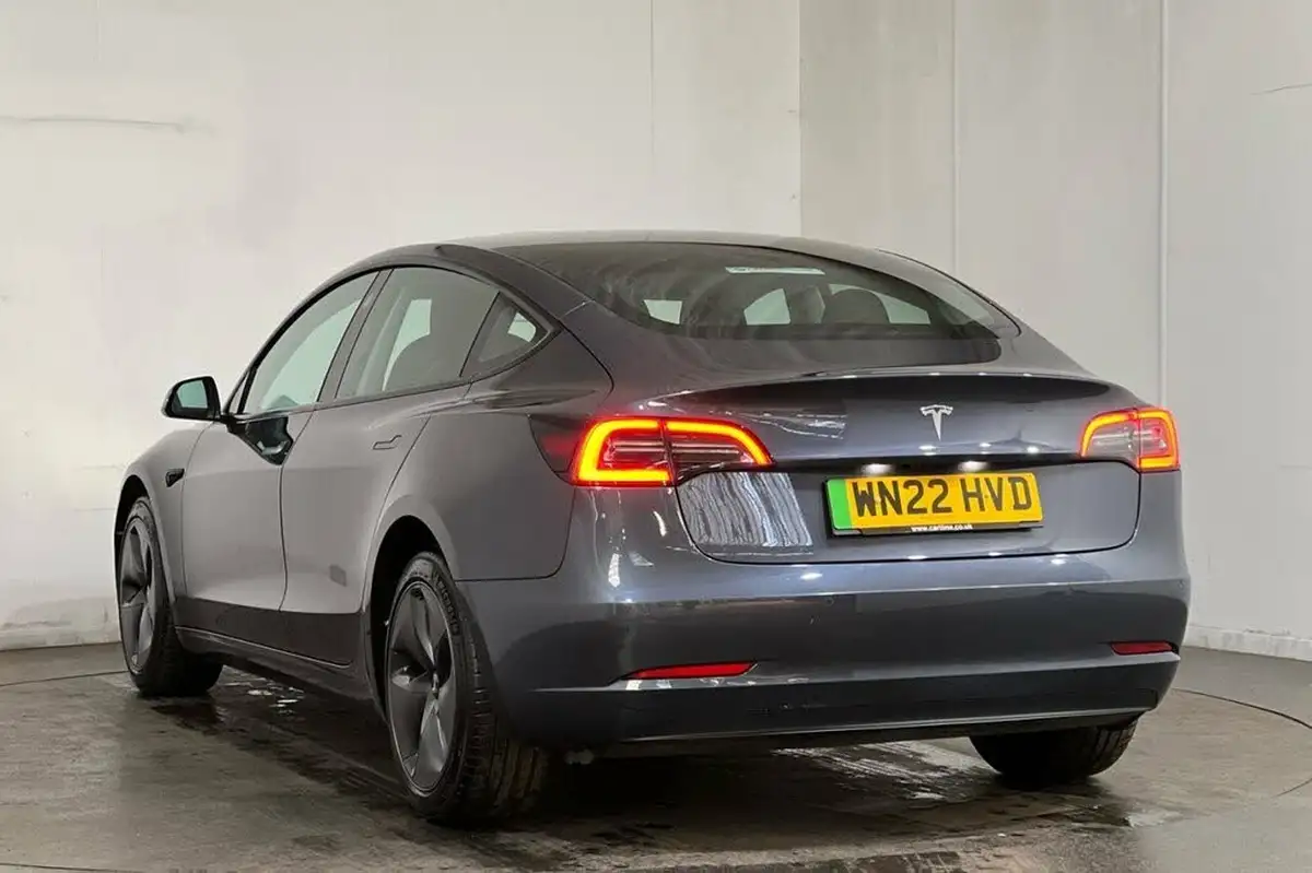 2021-tesla-model-3-e-standard-plus-big-14