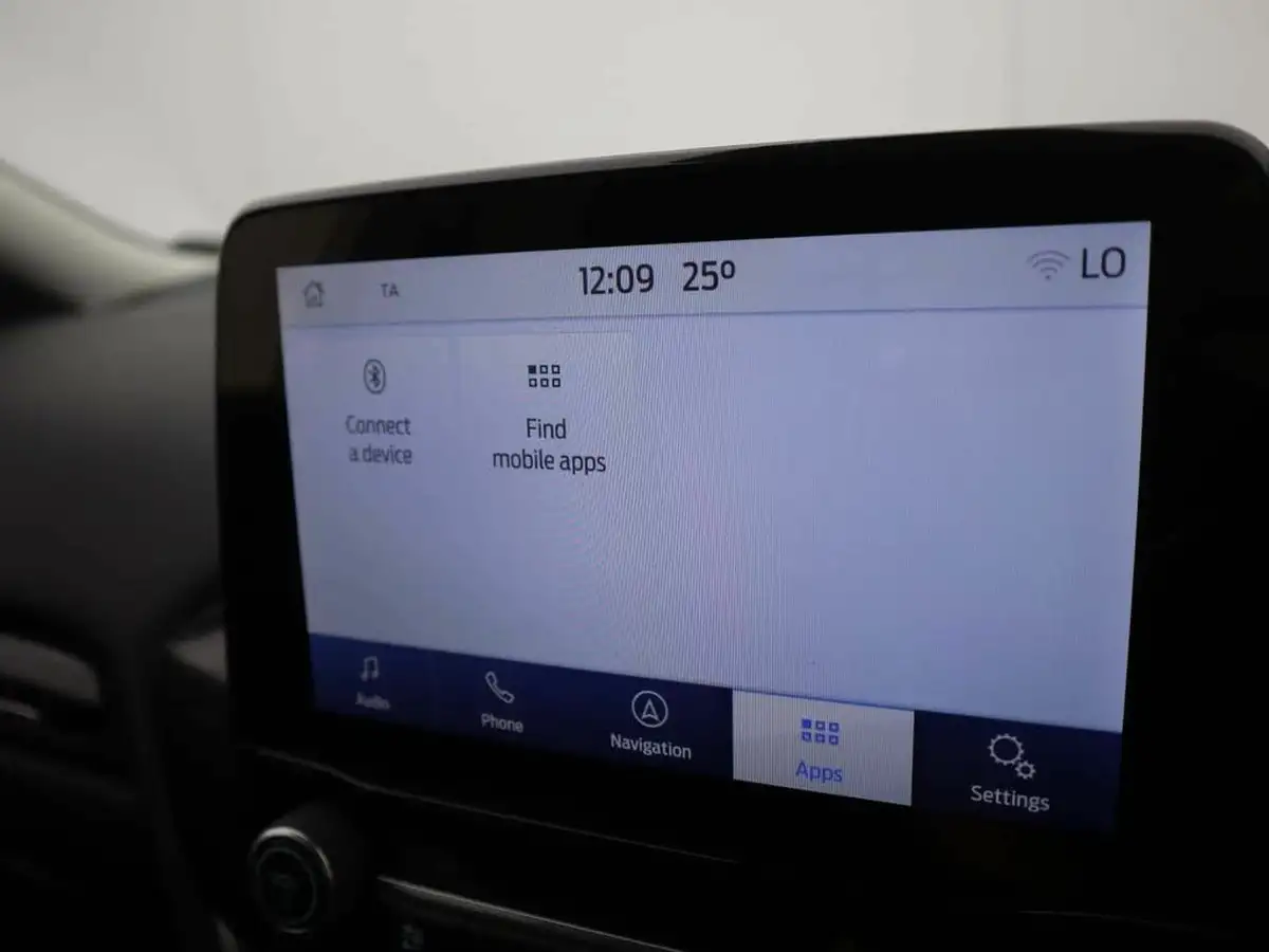 2021-ford-puma-suv-10-titanium-125ps-hybrid-mhev-big-15
