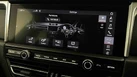 2019-porsche-macan-20-small-44
