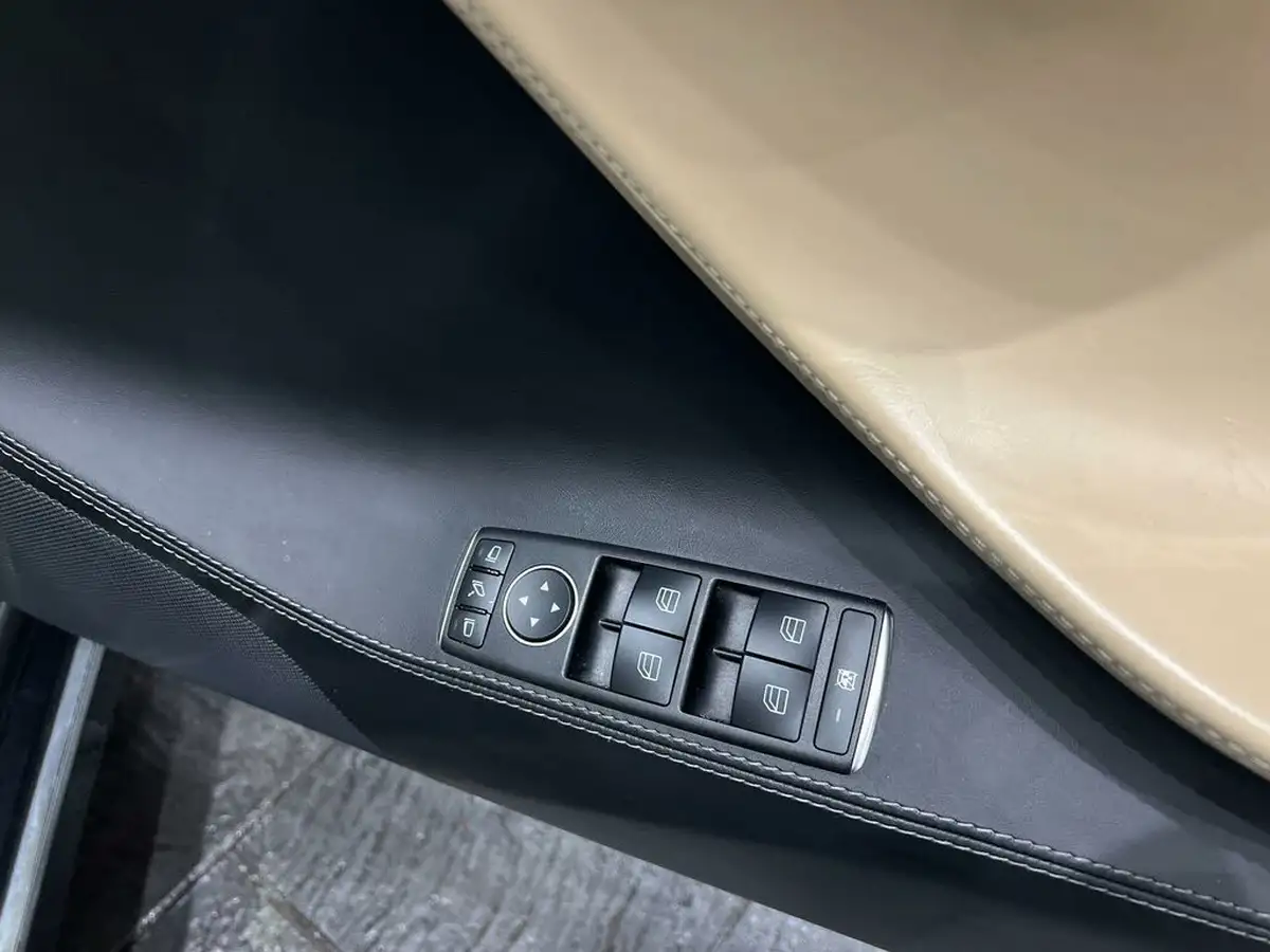 2018-tesla-model-s-e-100d-big-25