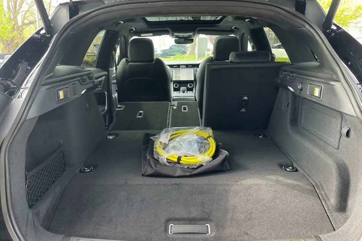 2024-jaguar-f-pace-20-p400e-r-dynamic-hse-black-90th-anniversary-edition-big-41